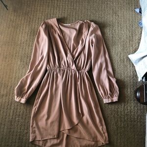 LIMITED PRICE DROP 🎆Gorgeous long sleeve dress